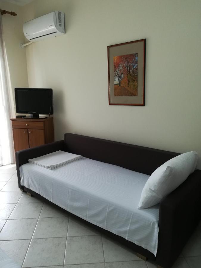 Apartment Ey Zhn Néa Khilí Εξωτερικό φωτογραφία